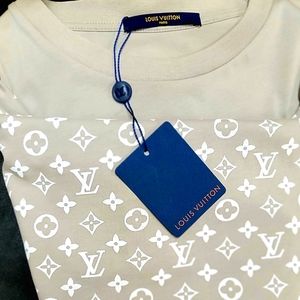 Louis vuitton T shirt grey
